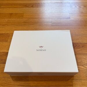 SORSO White Shoe Box with Logo